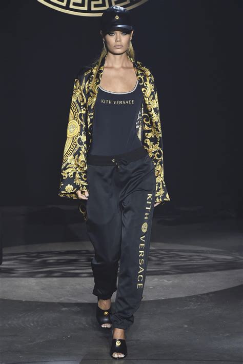 versace capsule collection russia